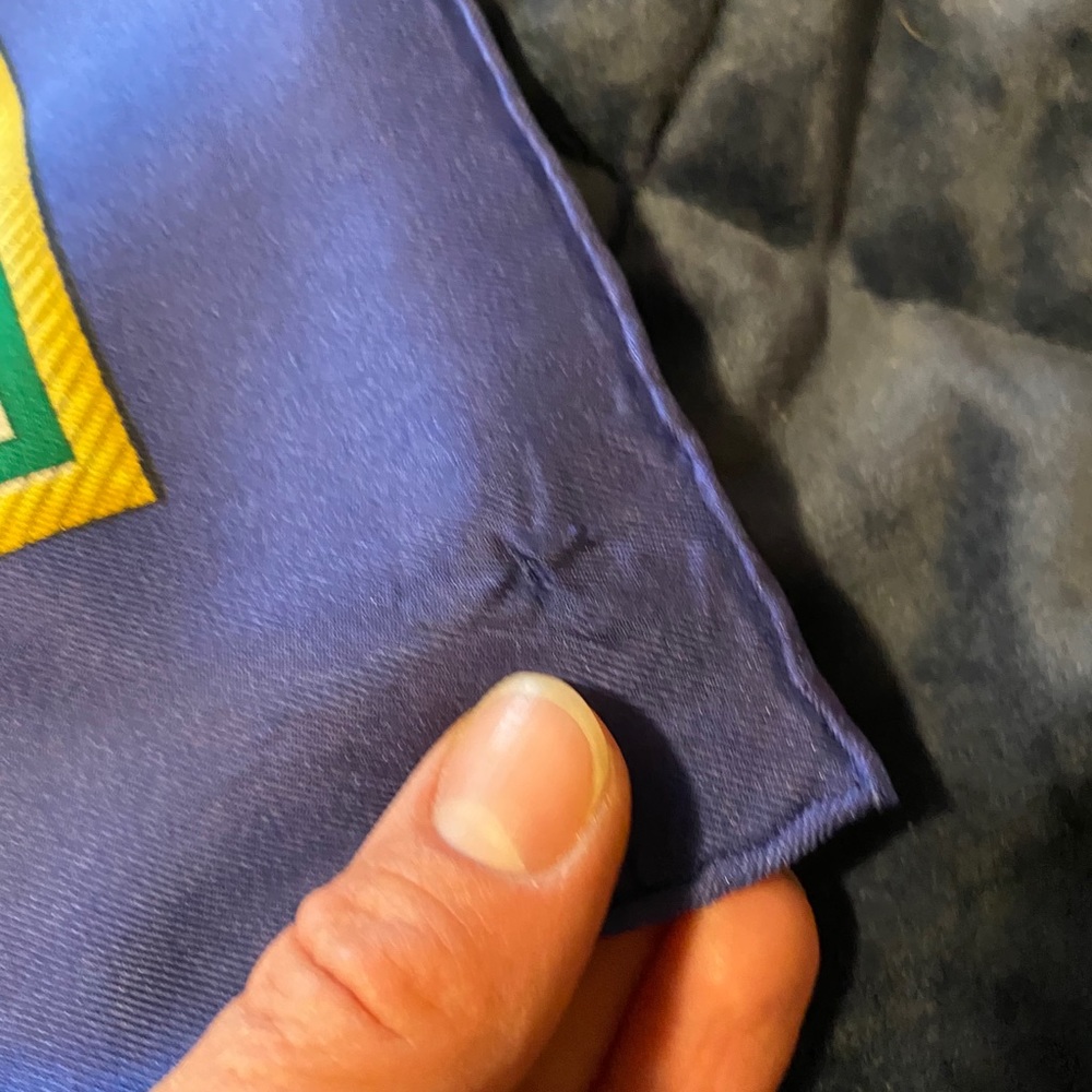 Vintage Hermès Scarf - Picture 2 of 12